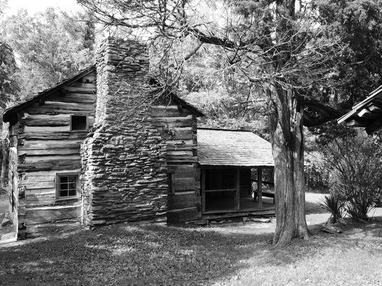 The Walker Sisters: Guardians of Tradition in the Smoky&nbsp;Mountains