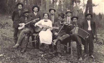 The Music of Appalachia: Old Ballads and the Instruments That Shaped a&nbsp;Region
