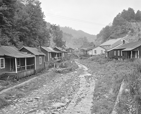 Coal Camps in Appalachia in the 1940s: Life in the Shadows of&nbsp;Industry