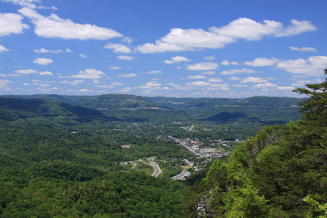 Appalachia’s Cosmic Bowl- The Astonishing Story of the Middlesboro, KY Crater&nbsp;City